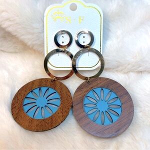 Earthy Gold Tone Medallion Drop Earrings NWT